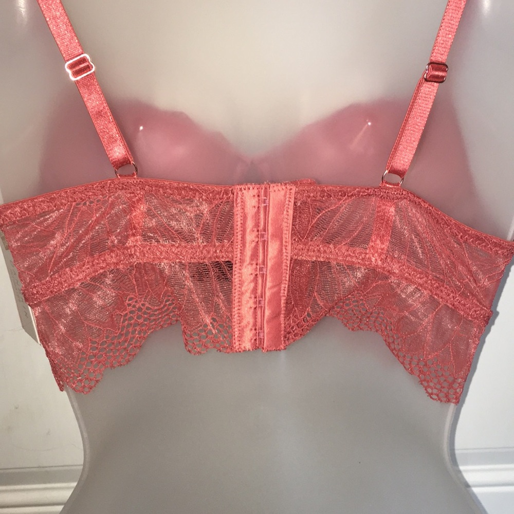 New bra - Picture 2 of 3